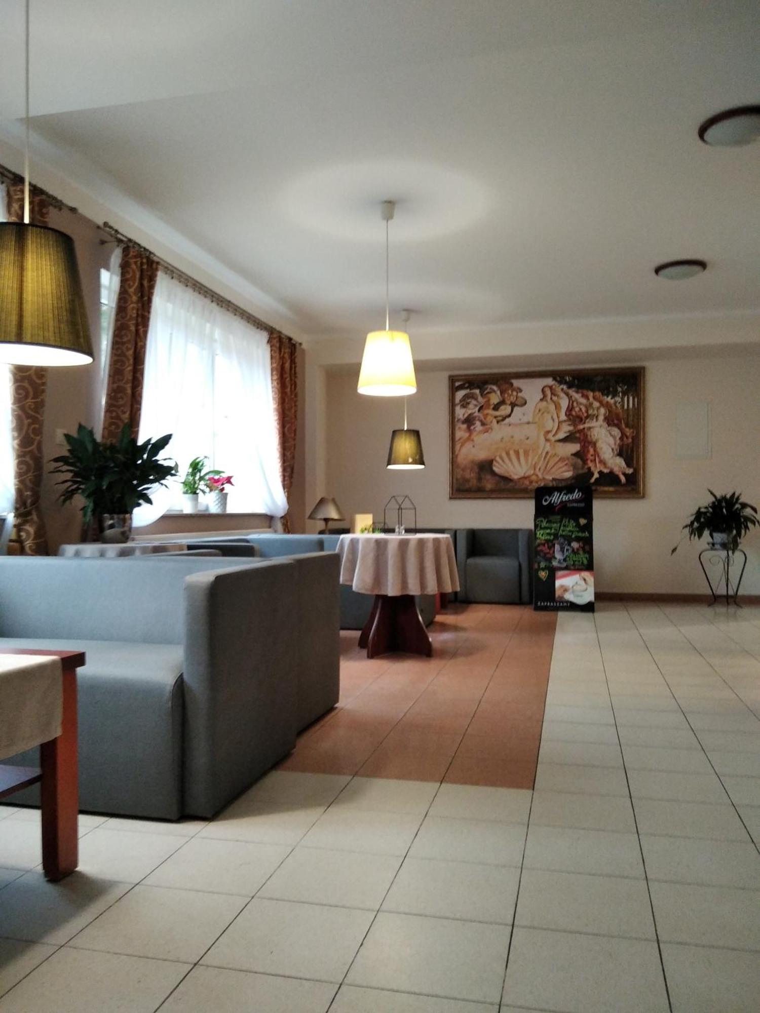 Klinika Mlodosci Medical Spa Свєрадув-Здруй Екстер'єр фото